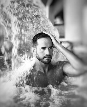 Jose Suarez 39940104.jpg