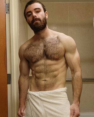 Dan McCormick FJ825whXsAINMkG.jpg