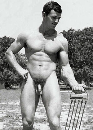 Champion - Darryl Powers.jpg