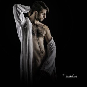 photo by Theo Klein 25013730.jpg