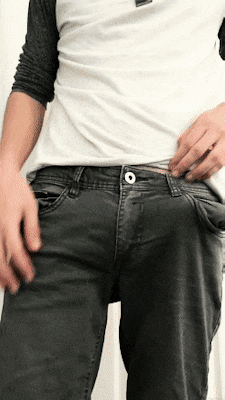 jeansanddicktumblr_e62ab92b65583ff3301ec481d359524f_514add70_250.gif