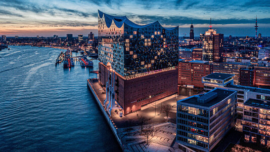 2980-Lichterherz-auf-der-Elbphilharmonie.jpg