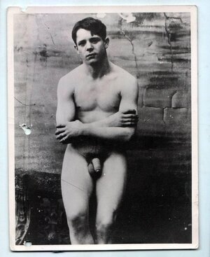 1675294078_babenki-top-p-vintage-naked-men-swimming-porno-40.jpg