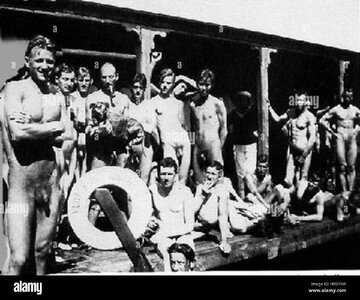 1675294086_babenki-top-p-vintage-naked-men-swimming-porno-11.jpg