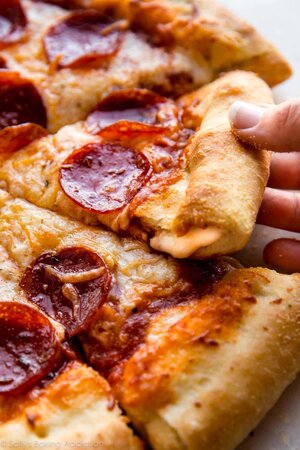 stuffed-crust-pizza-3.jpg