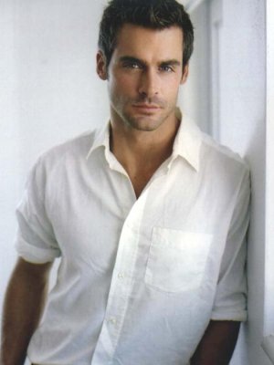 white shirt (01).jpg