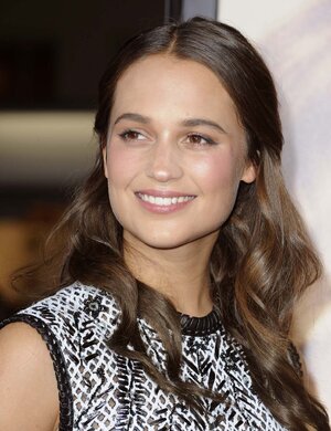 Alicia-Vikander-Swedish.jpg