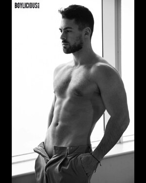 Boylicious bw 306523799.jpg