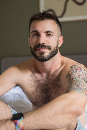 apomesphoto Koby(4).jpg