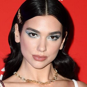 1_Dua-Lipa.jpg