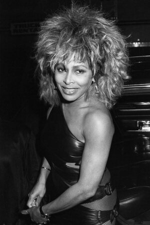 tina-turner-backstage.jpg