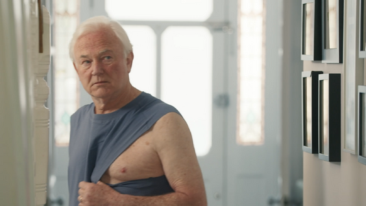 Mike Fenton Stevens in Hapless s2E8 1 (3).png