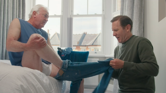 Mike Fenton Stevens in Hapless s2E8 1 (1).png