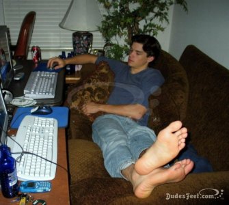 2125_BareFeet.jpg