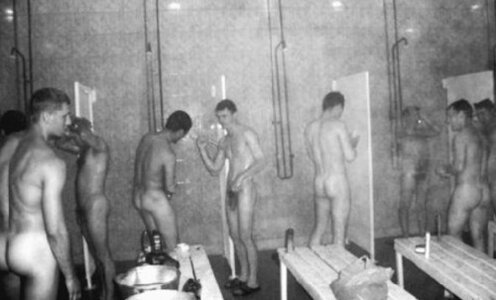 Vintage-men-showers-pics (2).jpg