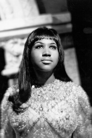 hbz-aretha-franklin-1967-gettyimages-74272042-1534430256.jpg