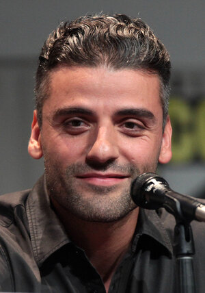 Oscar_Isaac_by_Gage_Skidmore_50.jpg