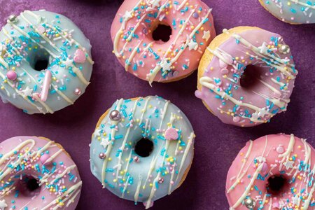 unicorn-doughnuts-4773240-hero-01-9e468efed0f64d8a8fdc103f31cc4d8a.jpg