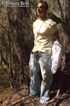 return to mangoro bend 04.jpg