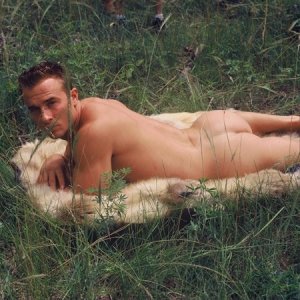 fur coat-lying on 02.jpg