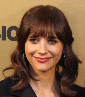 Rashida_Jones_2017_(cropped).jpg