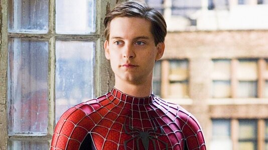 tobey-maguire-peter-parker-1-900x506.jpg