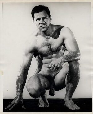 vintage_nude_male_-1982.jpg