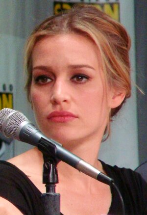 Piper_Perabo_Comic-Con_2,_2011.jpg