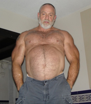 hot sexy gay bear daddy 008.PNG