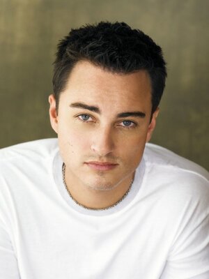 Kerr Smith Photo_ kerr smith colour 2.jpeg