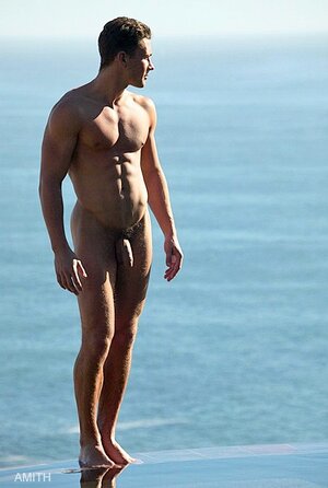 Nude standing by the ocean 72 5wm.jpg