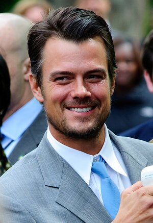 Josh_Duhamel_2009.jpg