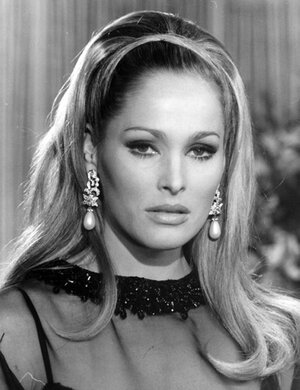 Ursula_andress.jpg