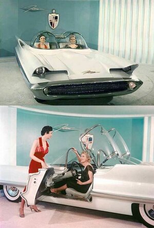 1955 Lincoln Futura.jpg