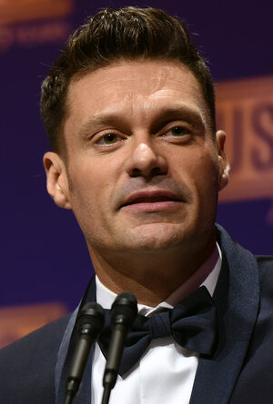 Ryan_Seacrest_161020-Z-DZ751-062_(29850173024)_(cropped).jpg