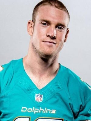 Ryan-Tannehill-300x400.jpg