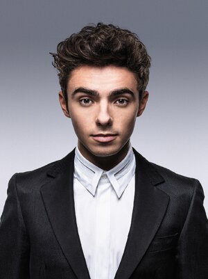 Nathansykes_DELUXE_50.jpg
