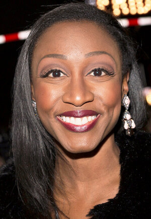 Beverley_Knight_at_the_WhatsOnStage_Awards_2015.jpg