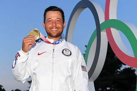 xanderschauffele_2021tokyo2020olympics_medal_540.jpg