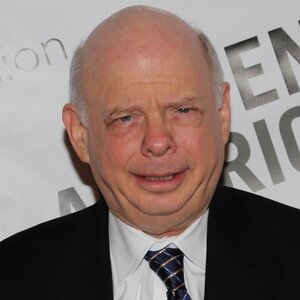 1200px-Wallace_Shawn_2014_(cropped).jpg