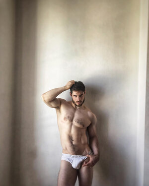 Antoine Morieult photographed by Kiu Meireles 4.jpg