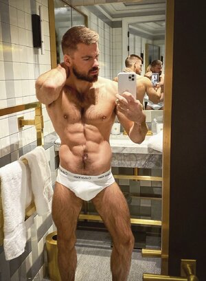 Max Mayet B4248967-9963.jpeg