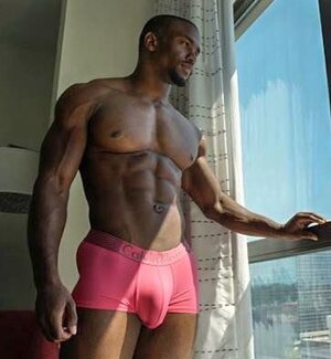 9808fda143c342393b25a46727880527--beefy-men-men-pants.jpg