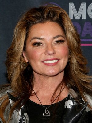 shania_twain_pink_hair_hero_55.jpg