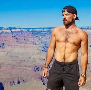 70497718_Grand Canyon.jpg