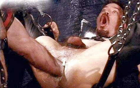 011510 fisting 4 (1).jpg