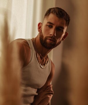 anthonydehodencq 276977208.jpg