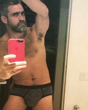 Mariano Arnaldi aka Elmurci 50548253_2019.jpg