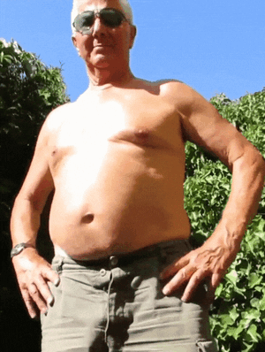SexyGrandDaddyOutside01.gif
