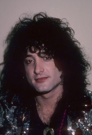 kevin-dubrow-of-quiet-riot-rich-fuscia.jpg